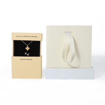 Chine fabrication en gros de haute qualité Collier Boucle d'oreille Bracelet boîte d'anneau Joaillerie emballage personnalisé personnalisé Eco Friendly Carton papier Jaune tiroir Boîte à bijoux avec logo