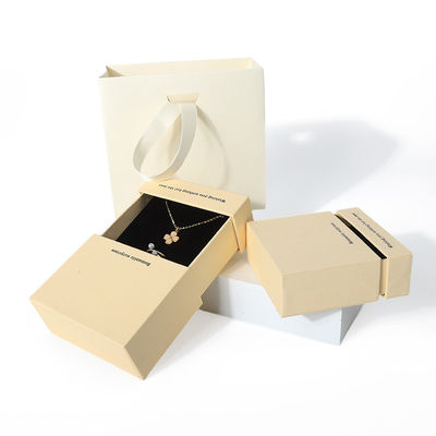 Chine fabrication en gros de haute qualité Collier Boucle d'oreille Bracelet boîte d'anneau Joaillerie emballage personnalisé personnalisé Eco Friendly Carton papier Jaune tiroir Boîte à bijoux avec logo
