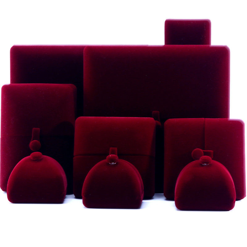 boîte à bijoux élégante à double porte en velours rouge avec logo