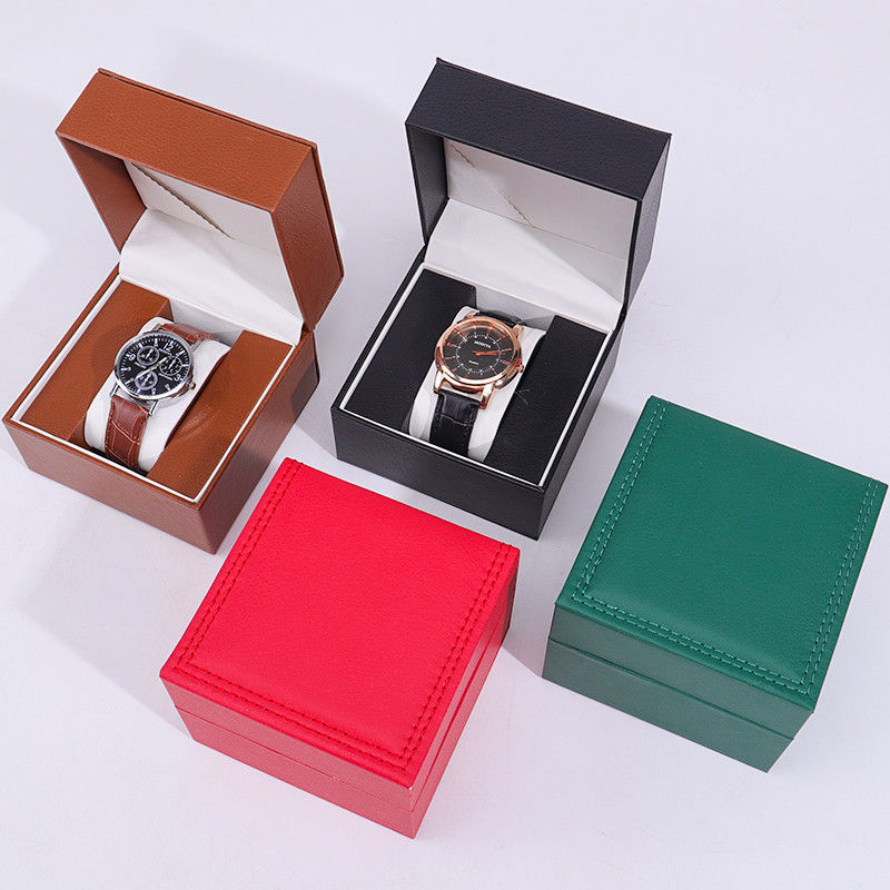 Boîte de rangement de montres en cuir en PU haut de gamme avec intérieur en bois pour l'emballage de luxe