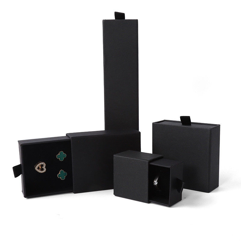 Fabrication en gros Eco-friendly cadeau de luxe Box de bijoux personnalisé Logo personnalisé Anneau Collier Boucle d'oreille Bracelet Emballage Carton noir Papeterie tiroir Box de bijoux
