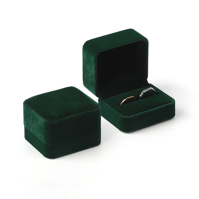 Fabricant en gros Boîte à bague personnalisée de bijoux de luxe Logo personnalisé Joaillerie de velours Boîte d'emballage de bague de fiançailles