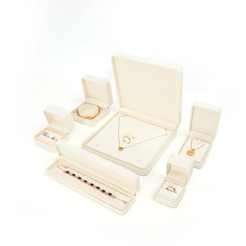 Coffret d'emballage de bijoux en cuir blanc carré fait à la main Coffret de collection de bijoux de luxe sur mesure Coffret pour collier Bracelet Boucles d'oreilles Ring Packaging