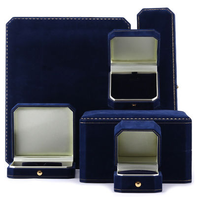 Boîte à bijoux en velours bleu foncé rectangulaire faite à la main