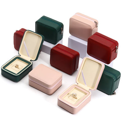 Emballage de boîte à bijoux de taille personnalisée avec fermeture à glissière et bordure épaisse interne