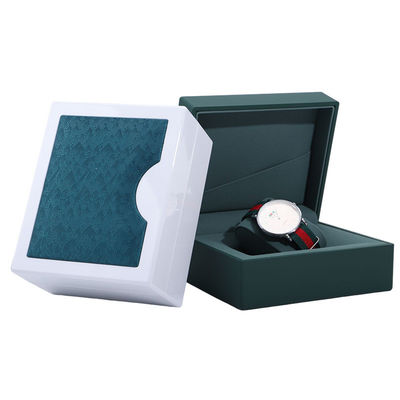 Boîte d'emballage de montres en plastique brillante et lisse avec un motif en cuir élégant